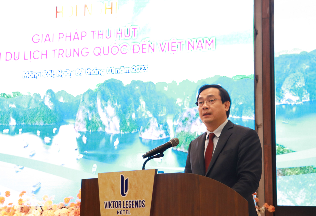 Tổng cục trưởng Tổng cục Du lịch Nguyễn Trùng Khánh phát biểu tại hội nghị. 